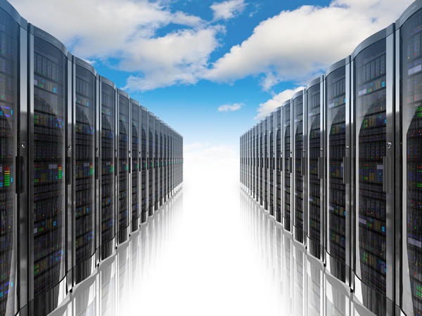 Juniper Artificial Intelligence Data Center: Comparison of InfiniBand and RDMA over Converged Ethernet